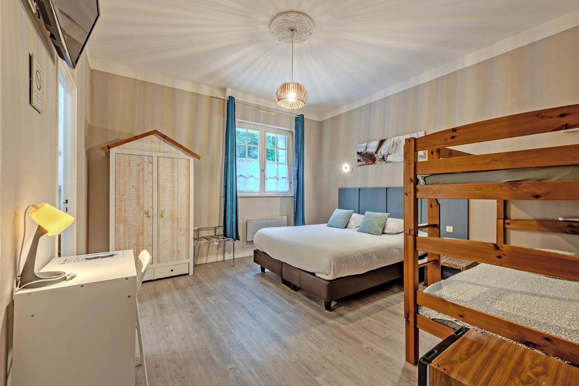 Logis Hotel De La Corniche ブレスト エクステリア 写真