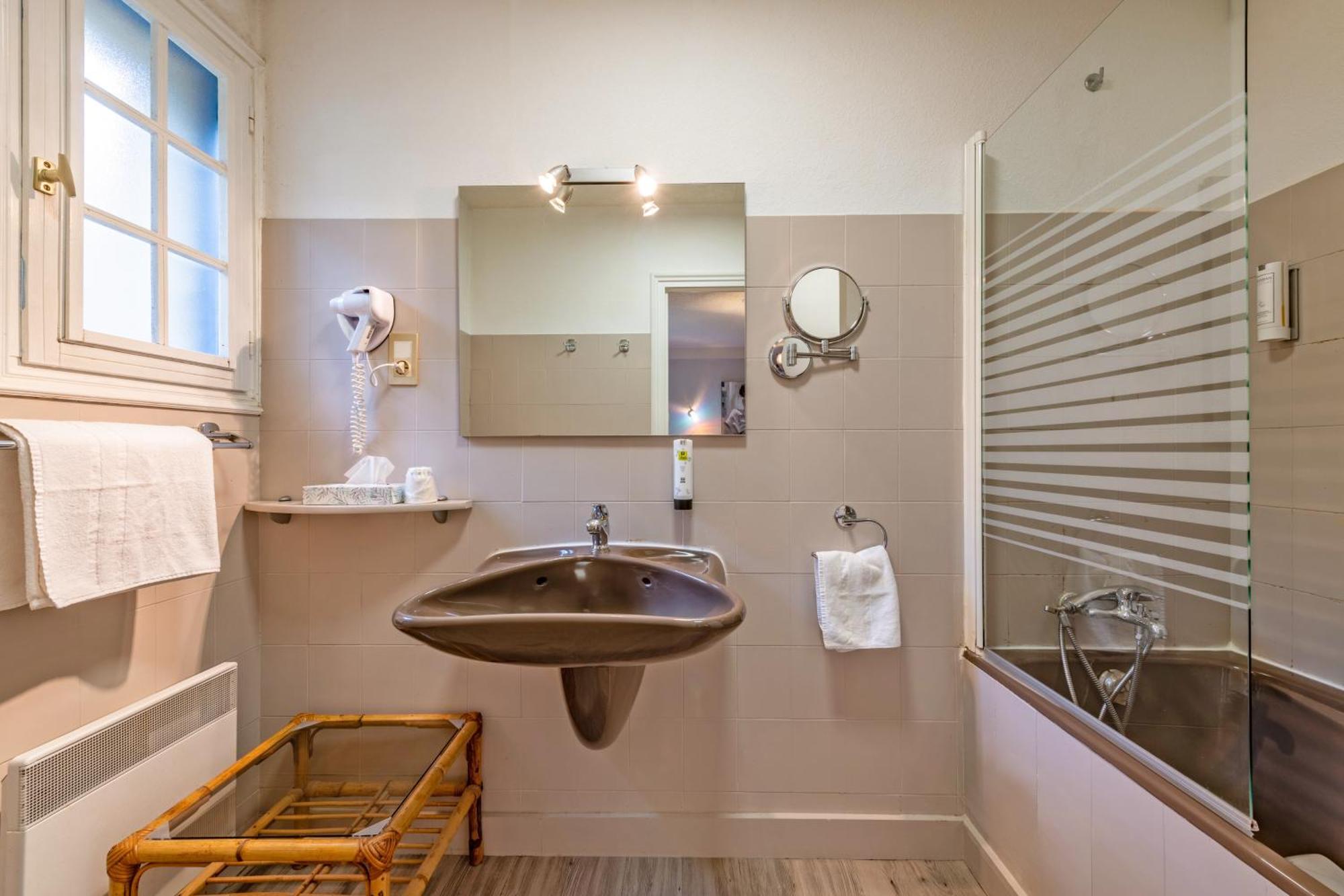 Logis Hotel De La Corniche ブレスト エクステリア 写真