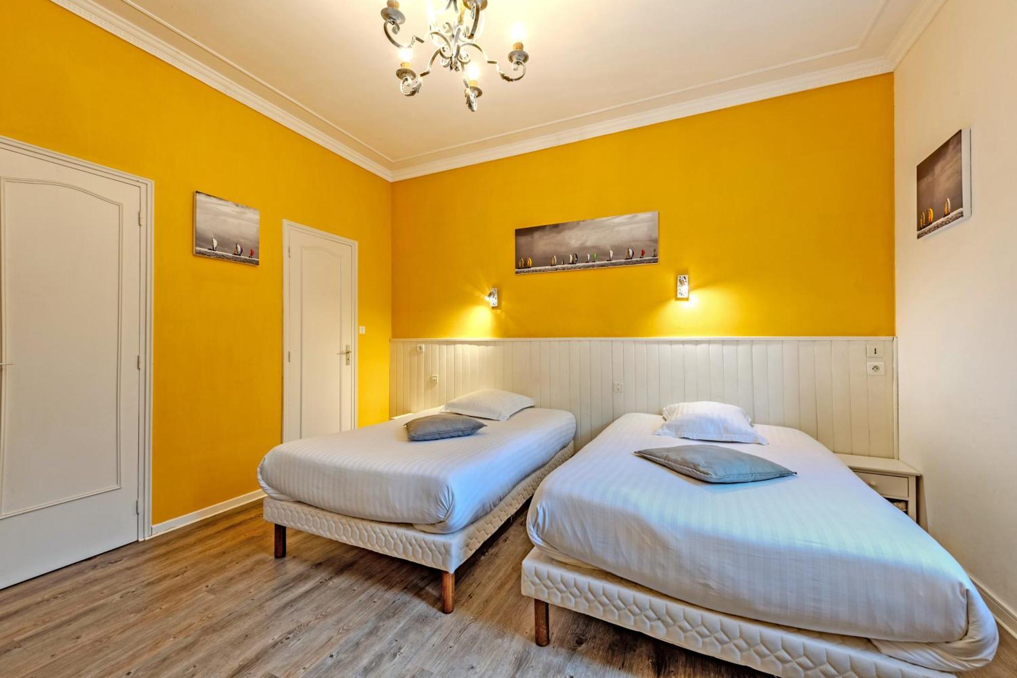 Logis Hotel De La Corniche ブレスト エクステリア 写真